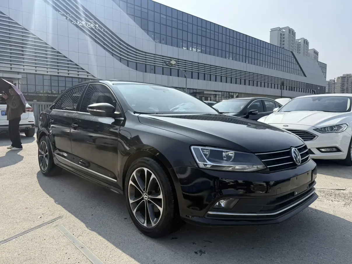 Volkswagen Sagitar