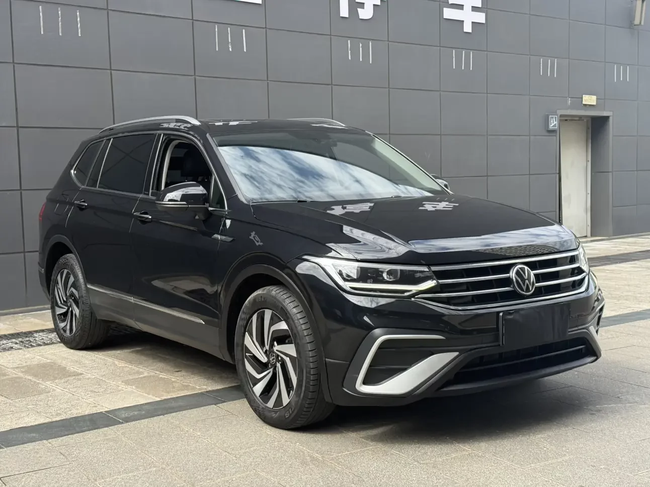 Volkswagen Tiguan L