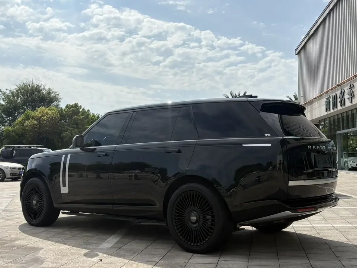 Land Rover range rover