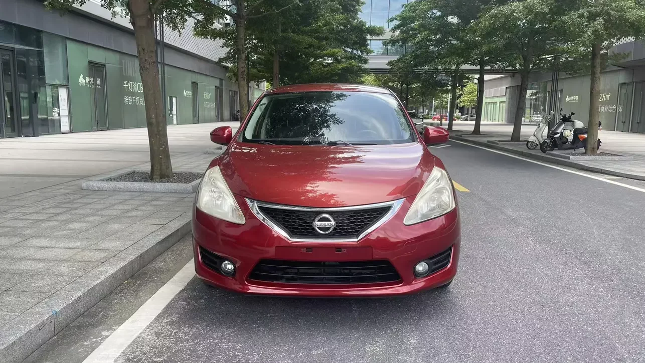 Nissan Tiida