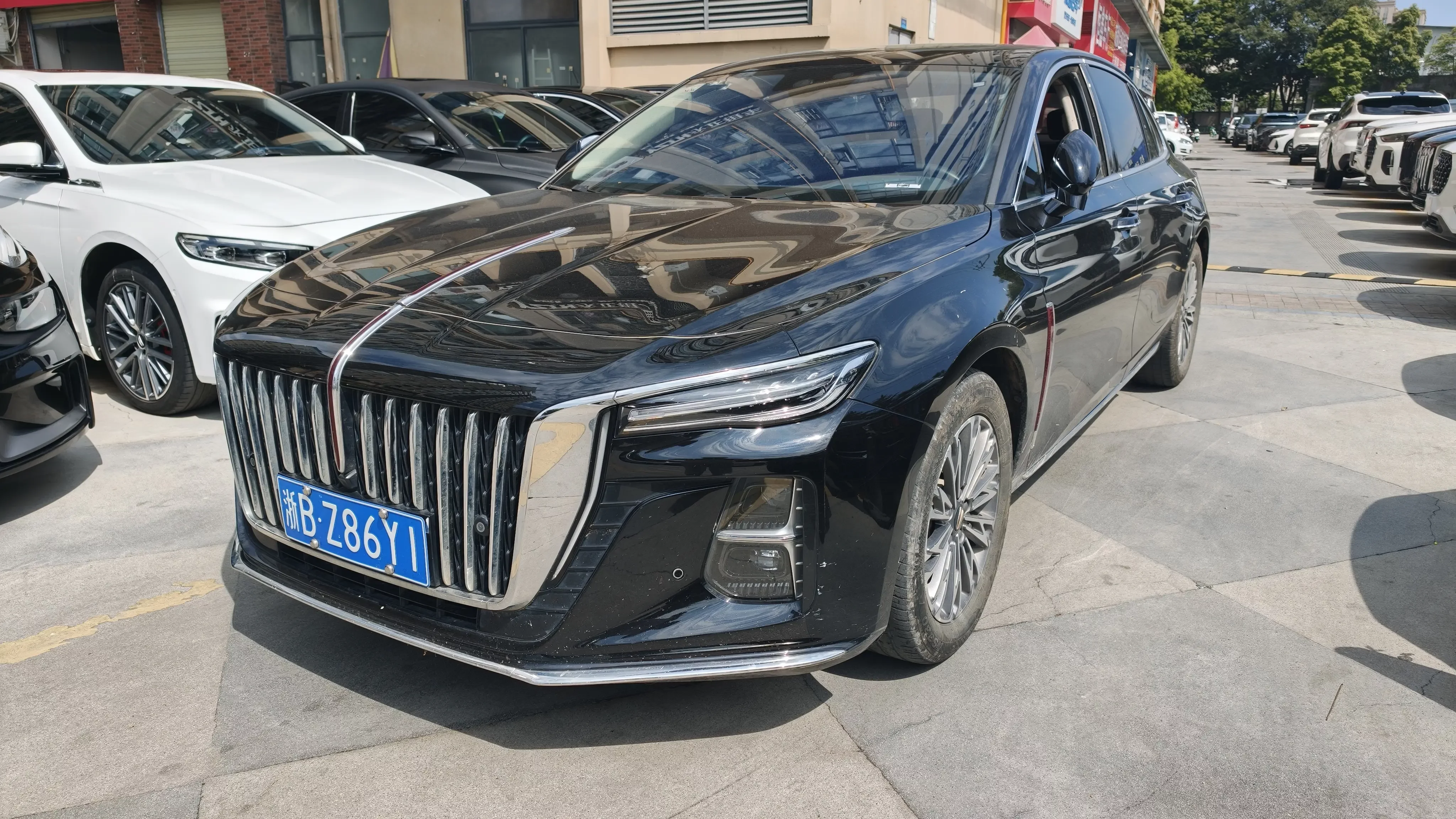 Hongqi H5