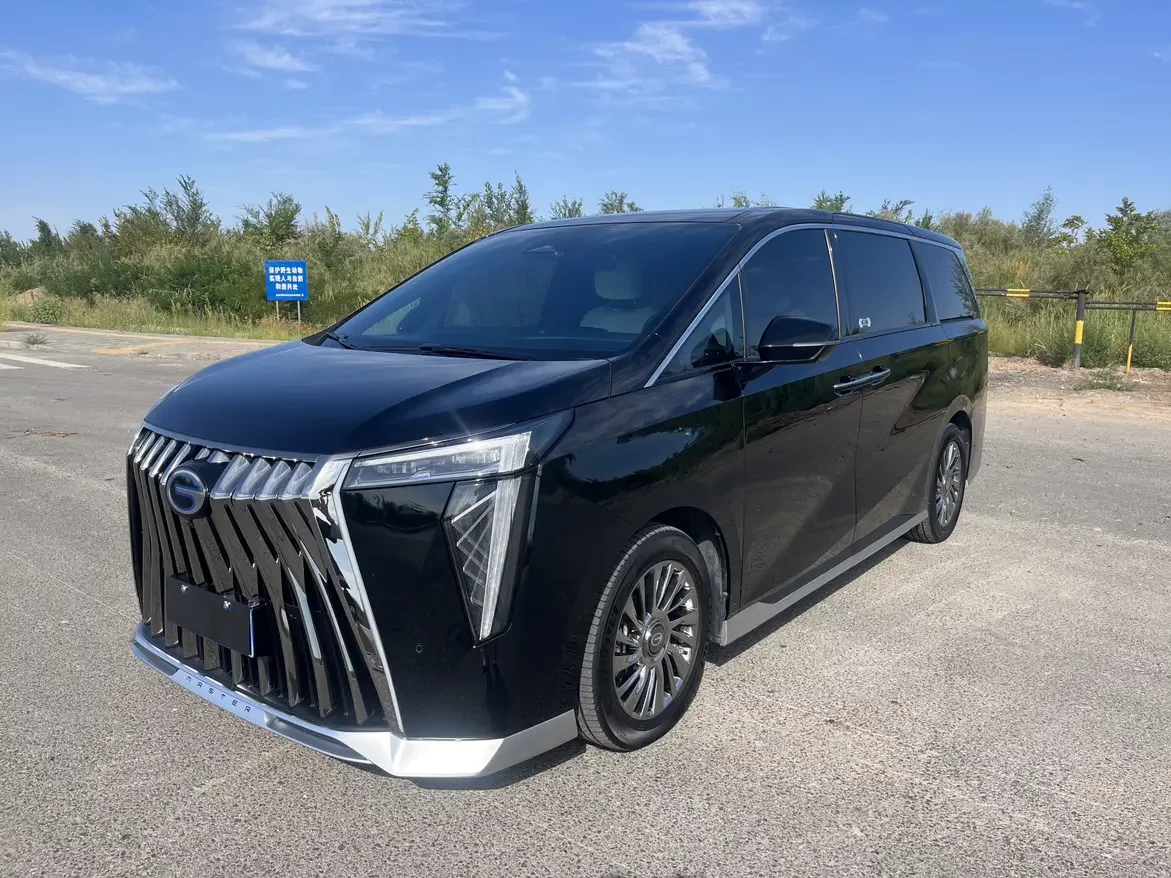 GAC Trumpchi M8