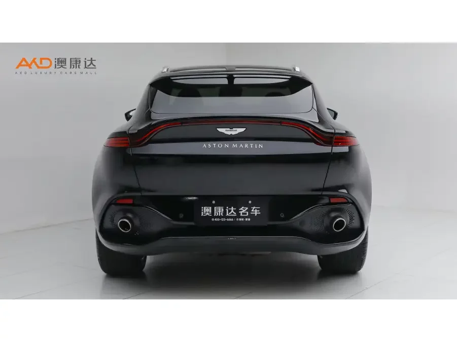 Aston Martin DBX