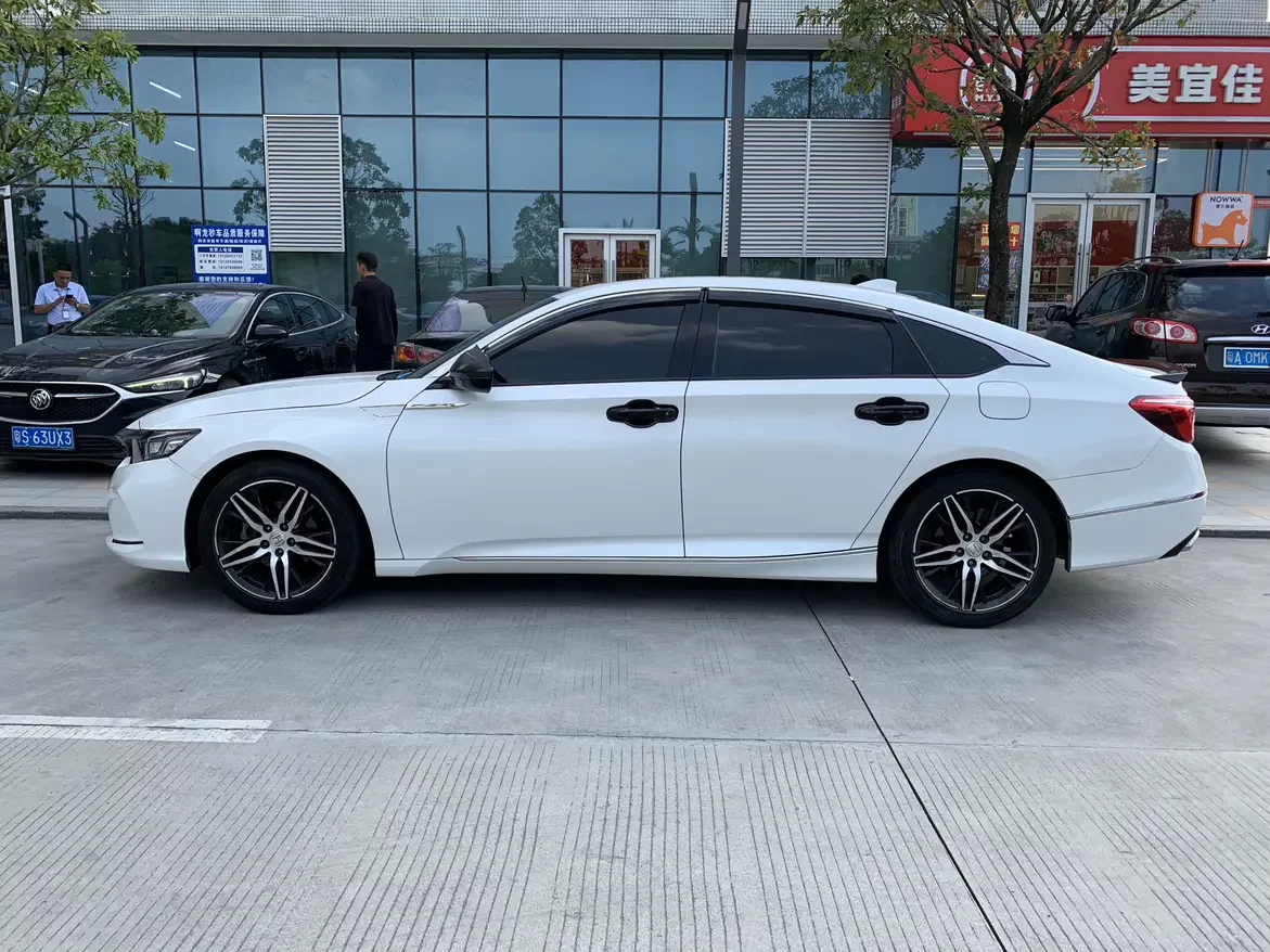 Honda Inspire (Yingshipai)