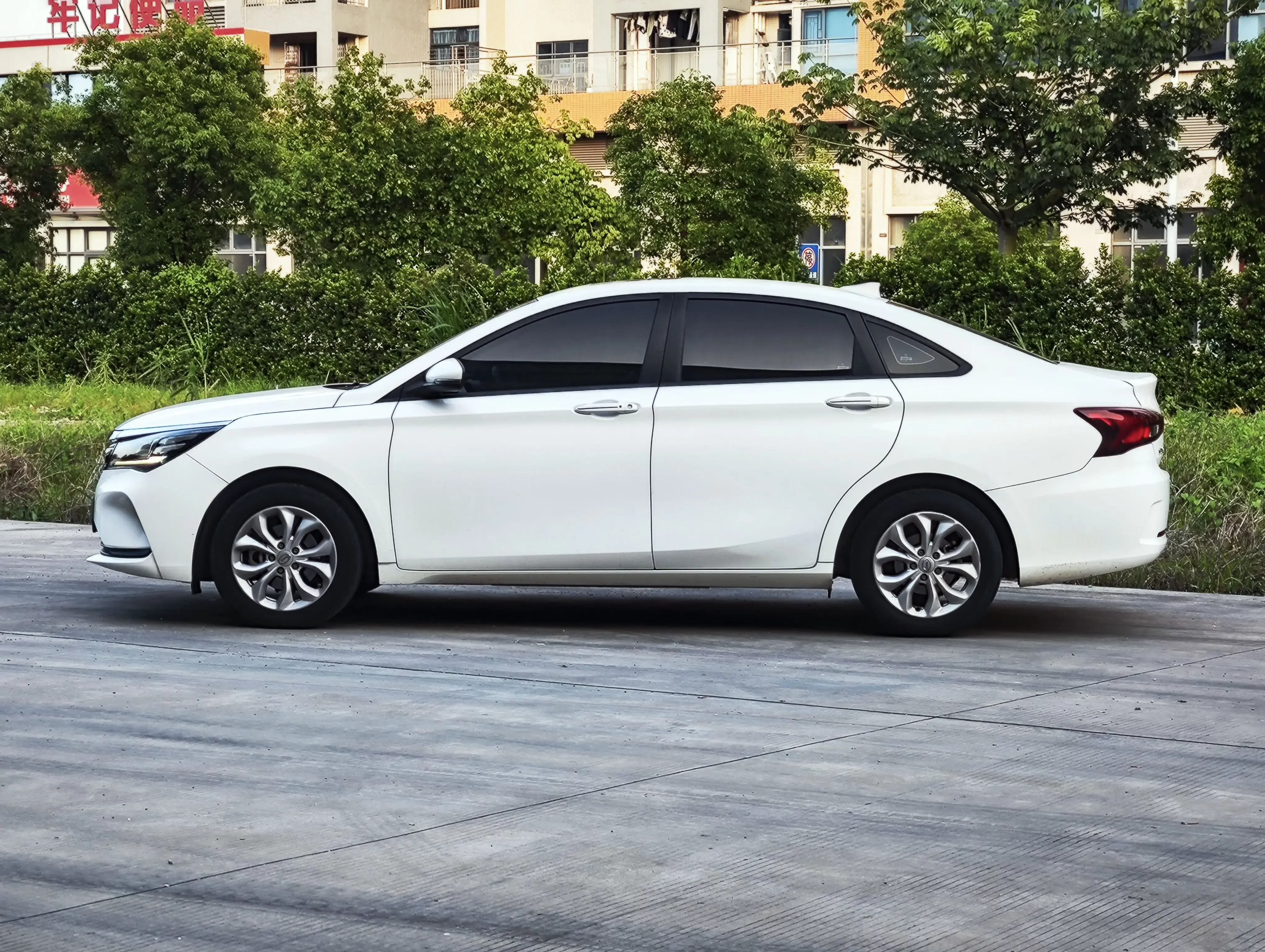 GAC Trumpchi GA4