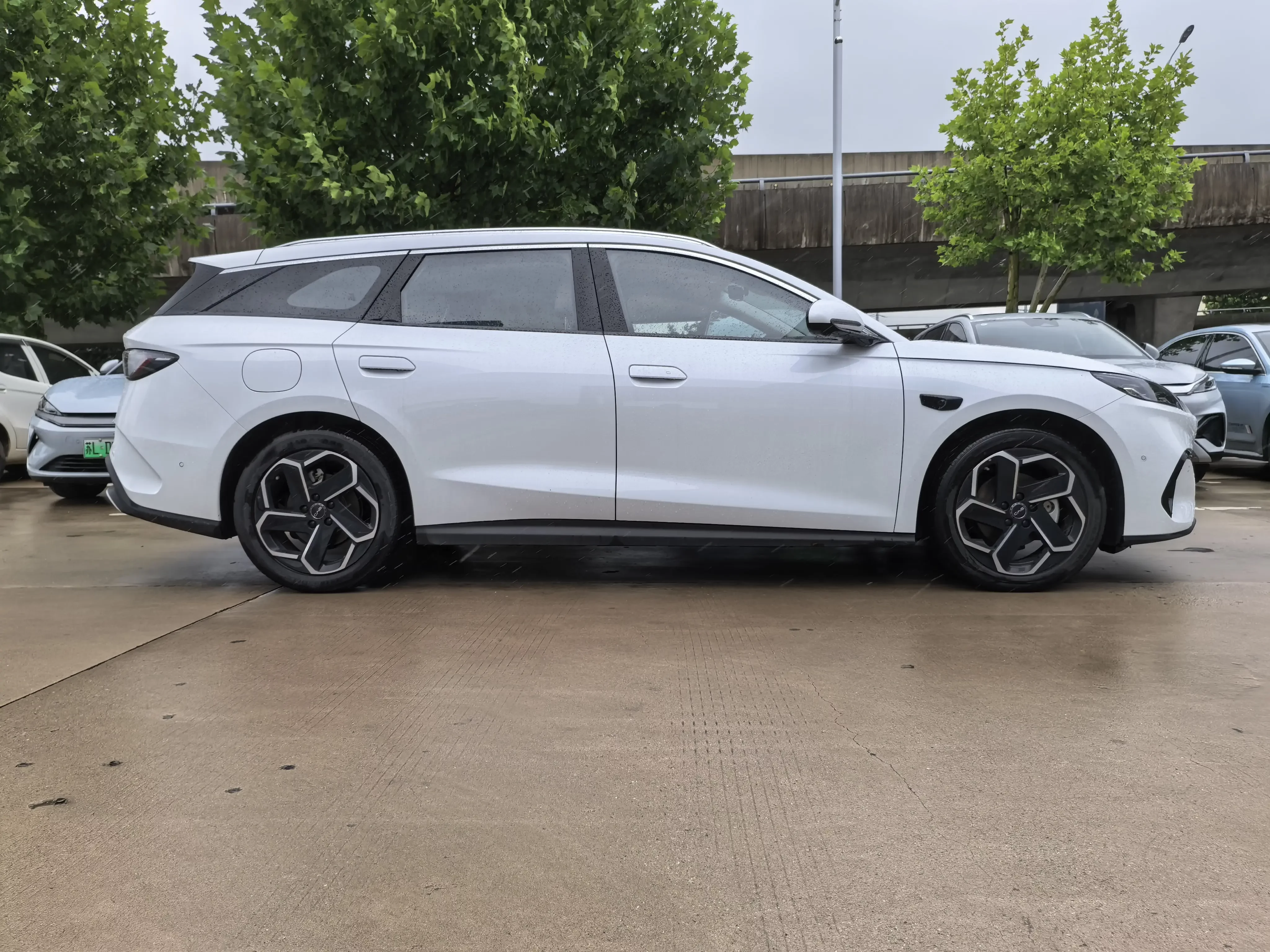 BYD Seal 06DM Travel Edition