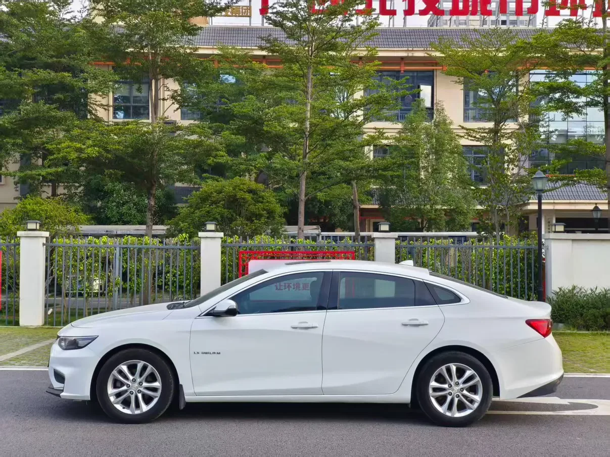 Chevrolet Malibu XL