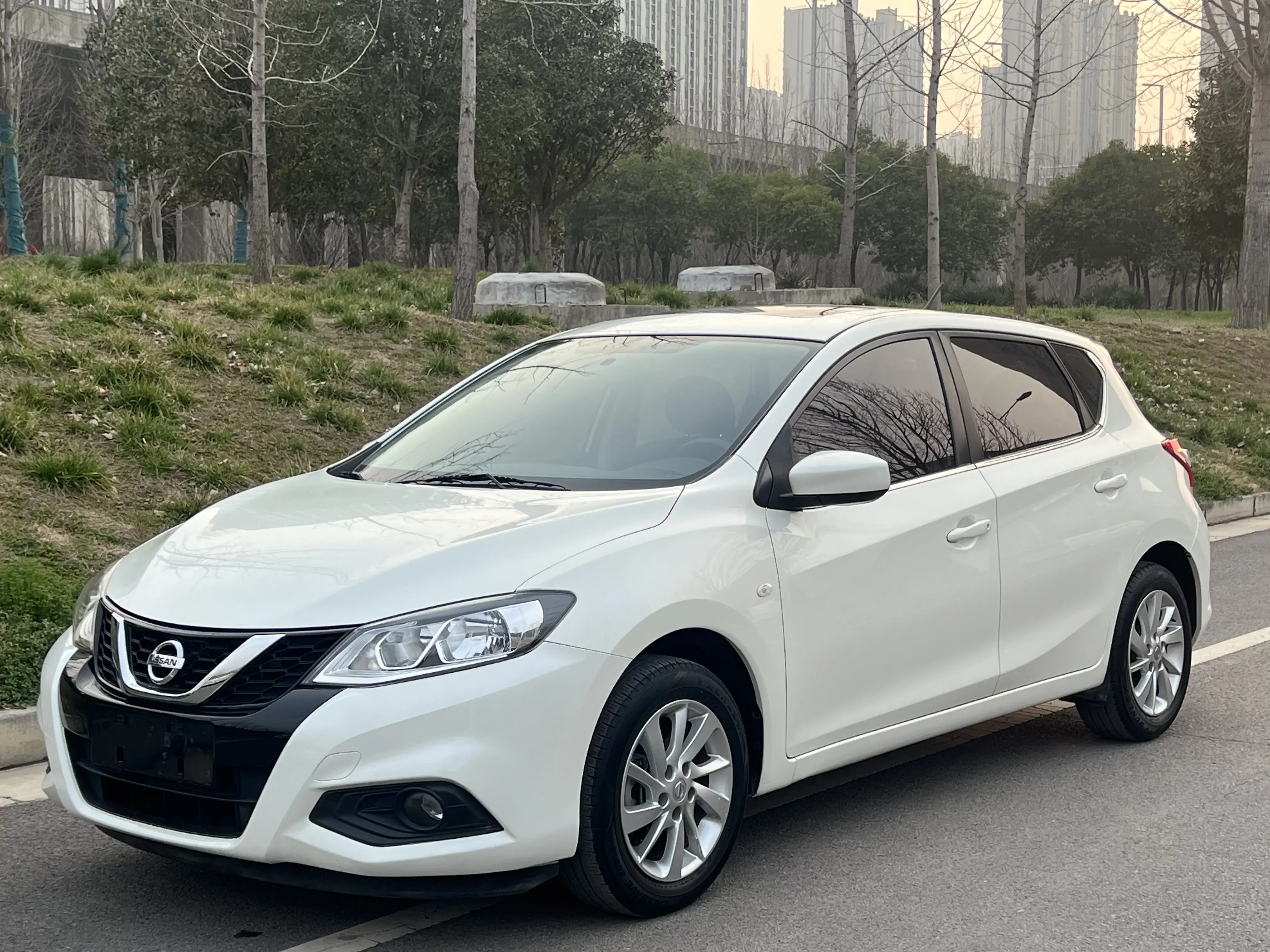Nissan Tiida