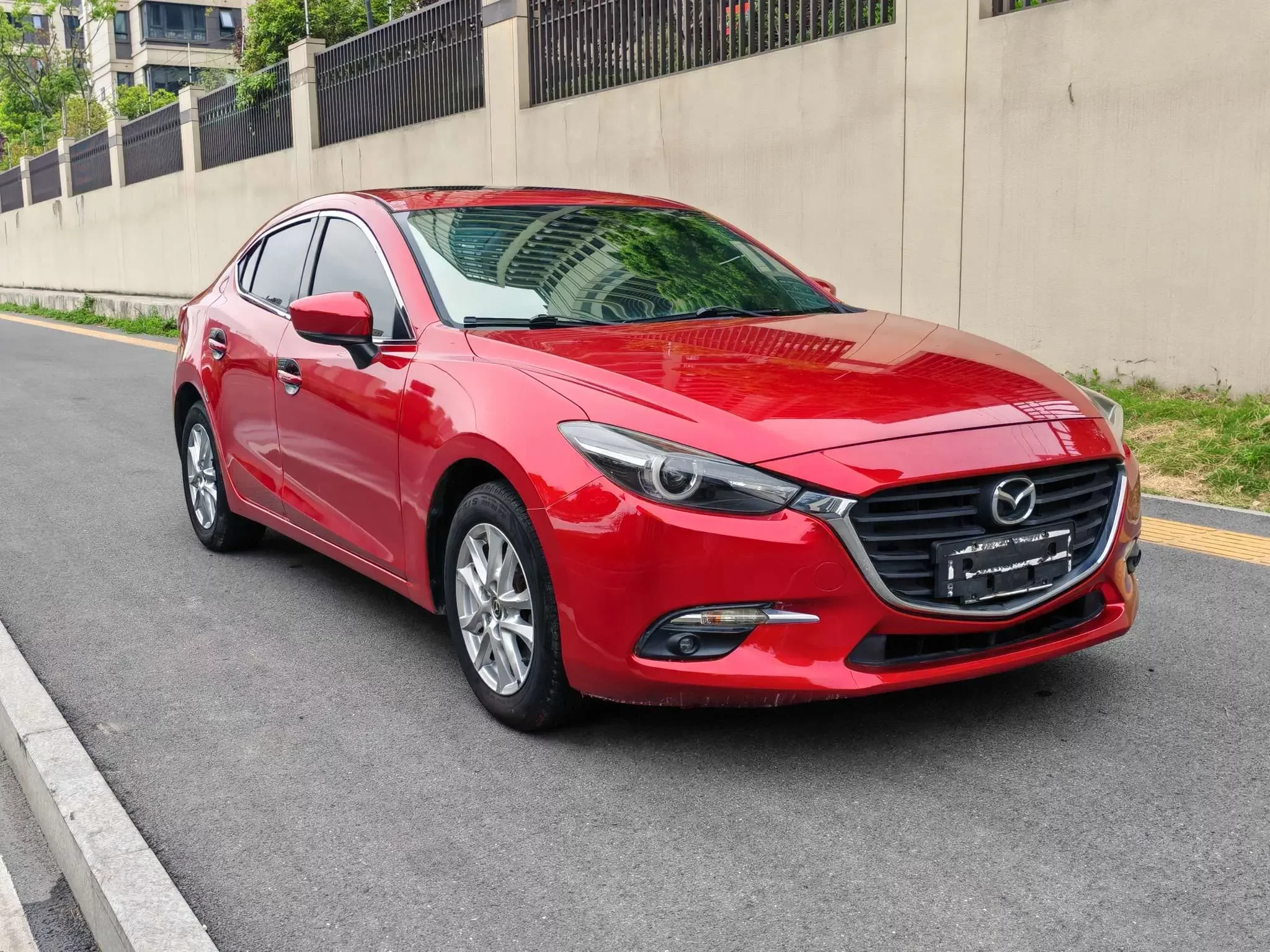 Mazda Axela (3)