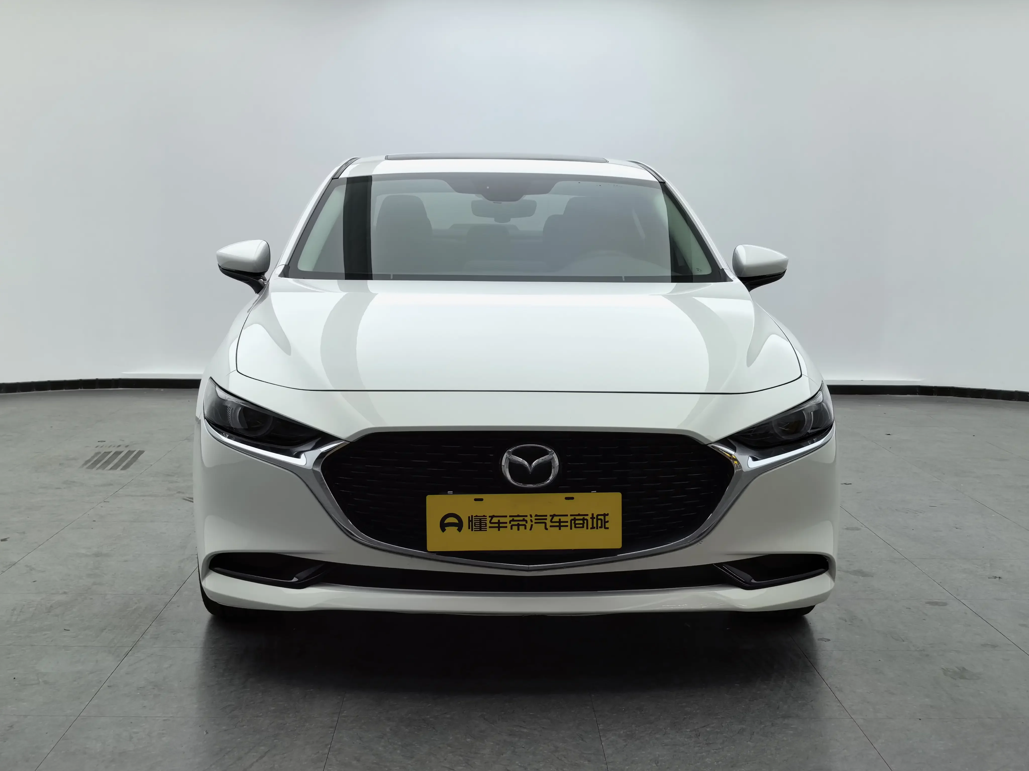 Mazda Axela (3)