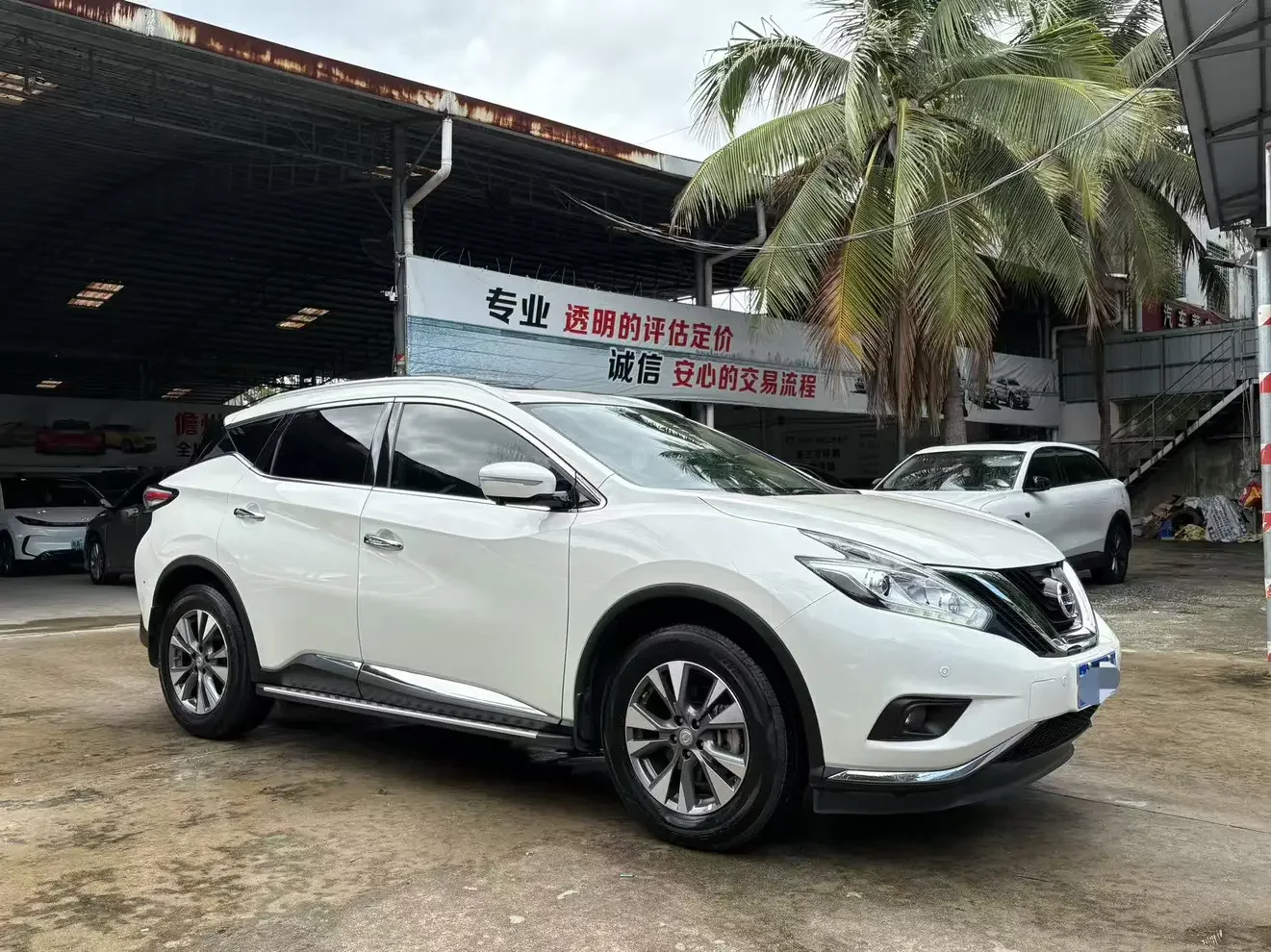 Nissan Murano (Loulan)