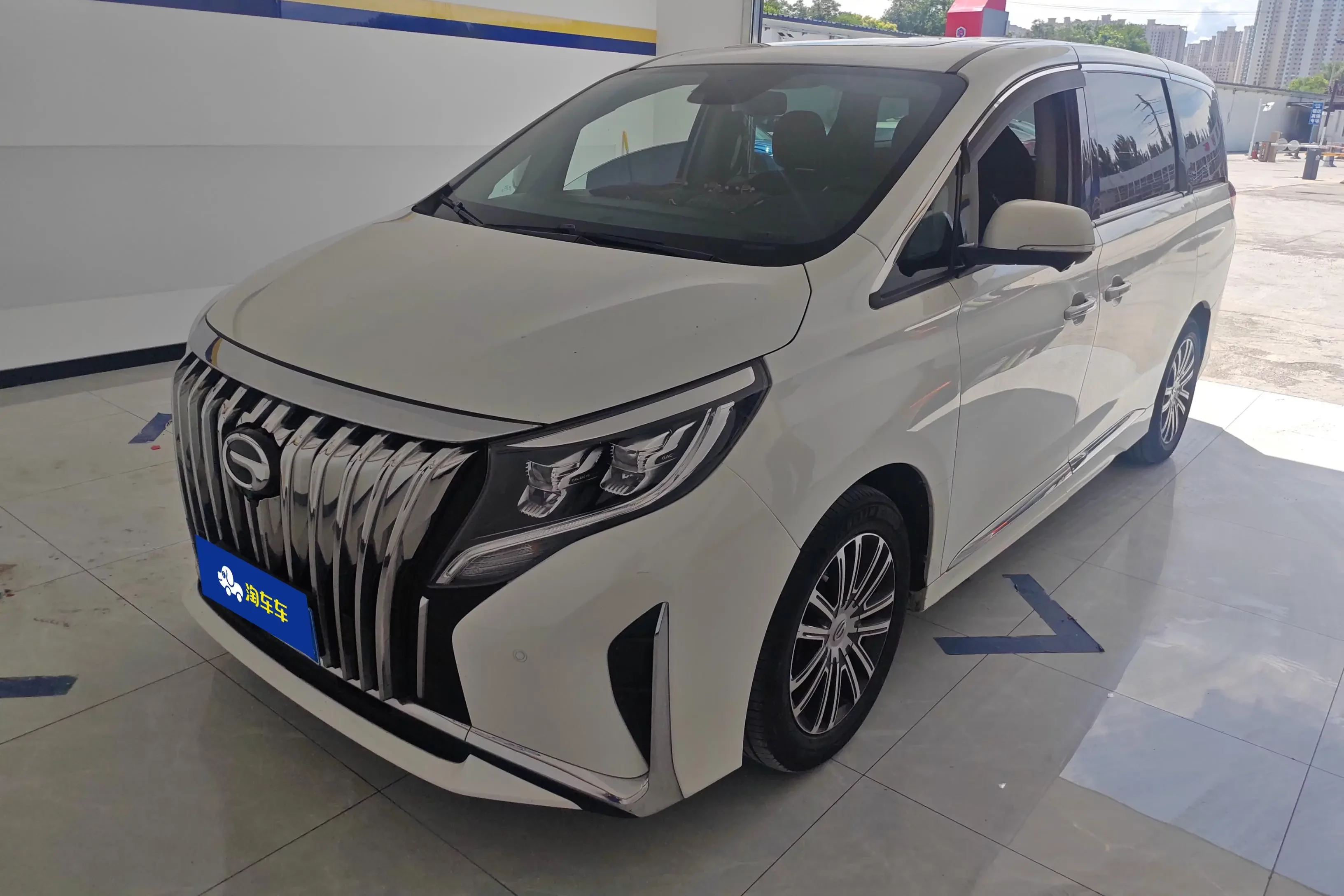 GAC Trumpchi M8