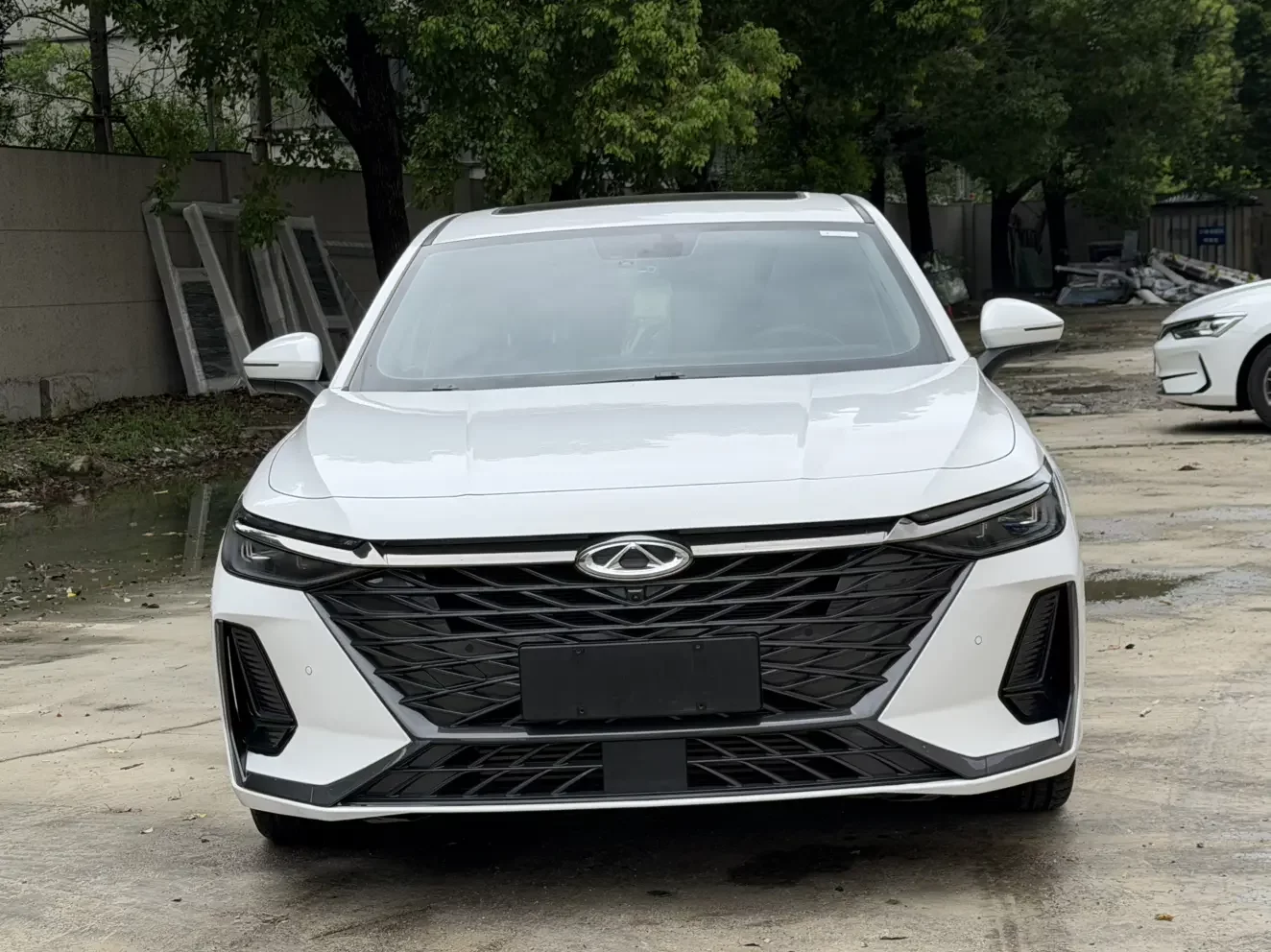 Chery Arrizo 8