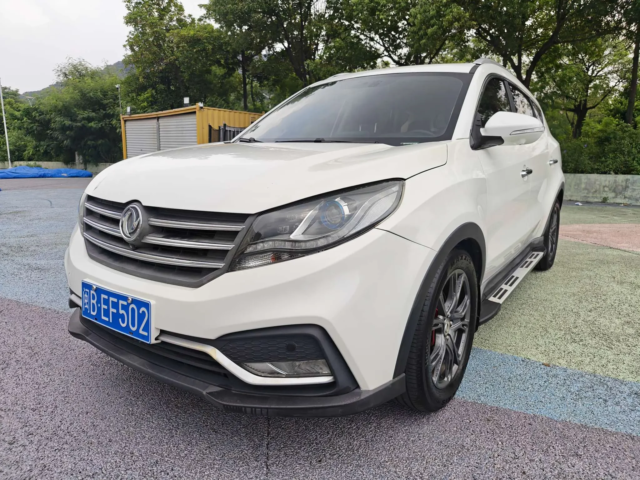 Dongfeng Fengon 580