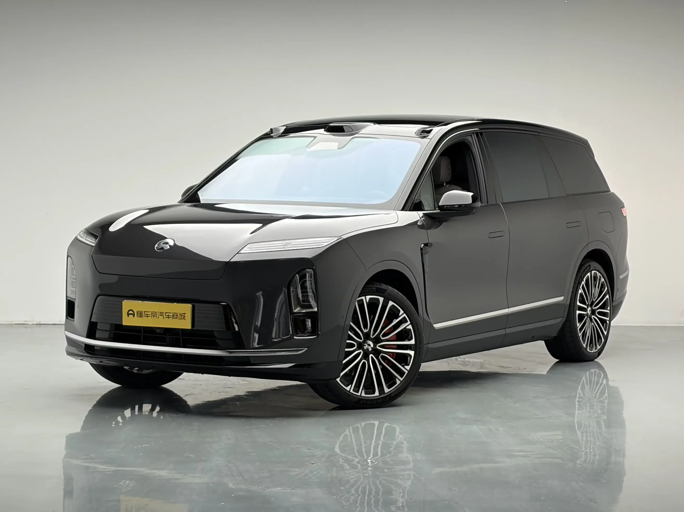 NIO ES8
