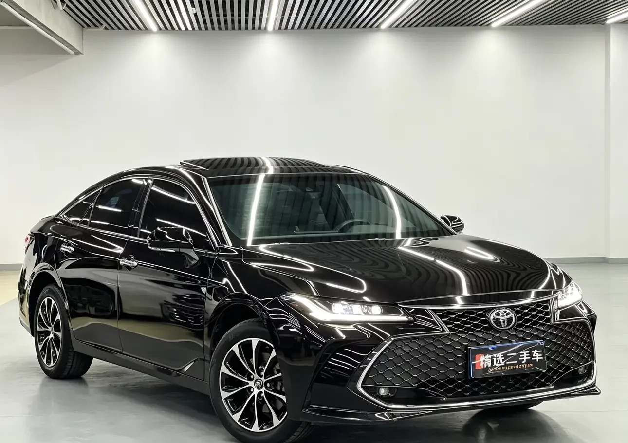 Toyota Avalon (asian dragon)