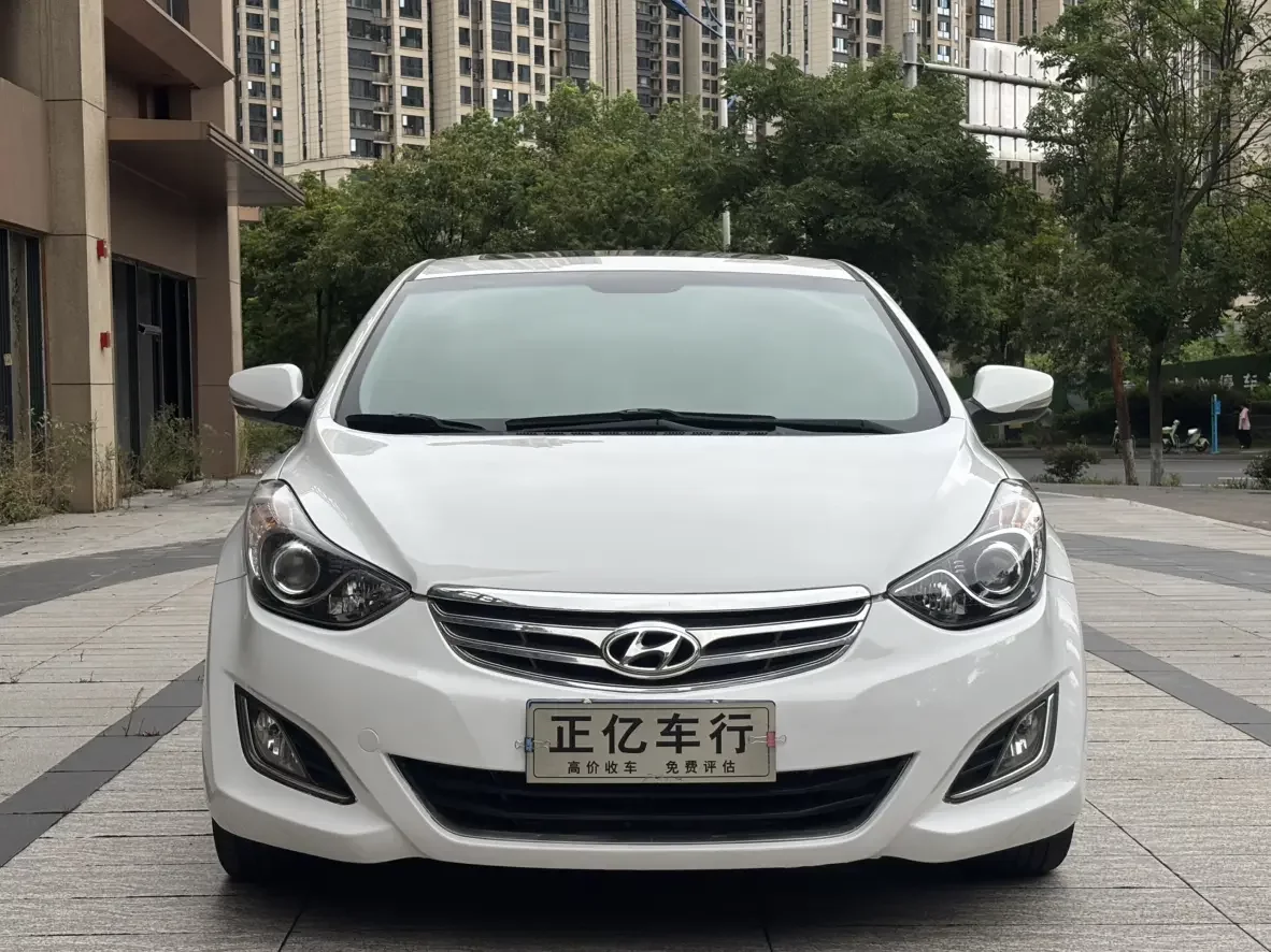 Hyundai Elantra