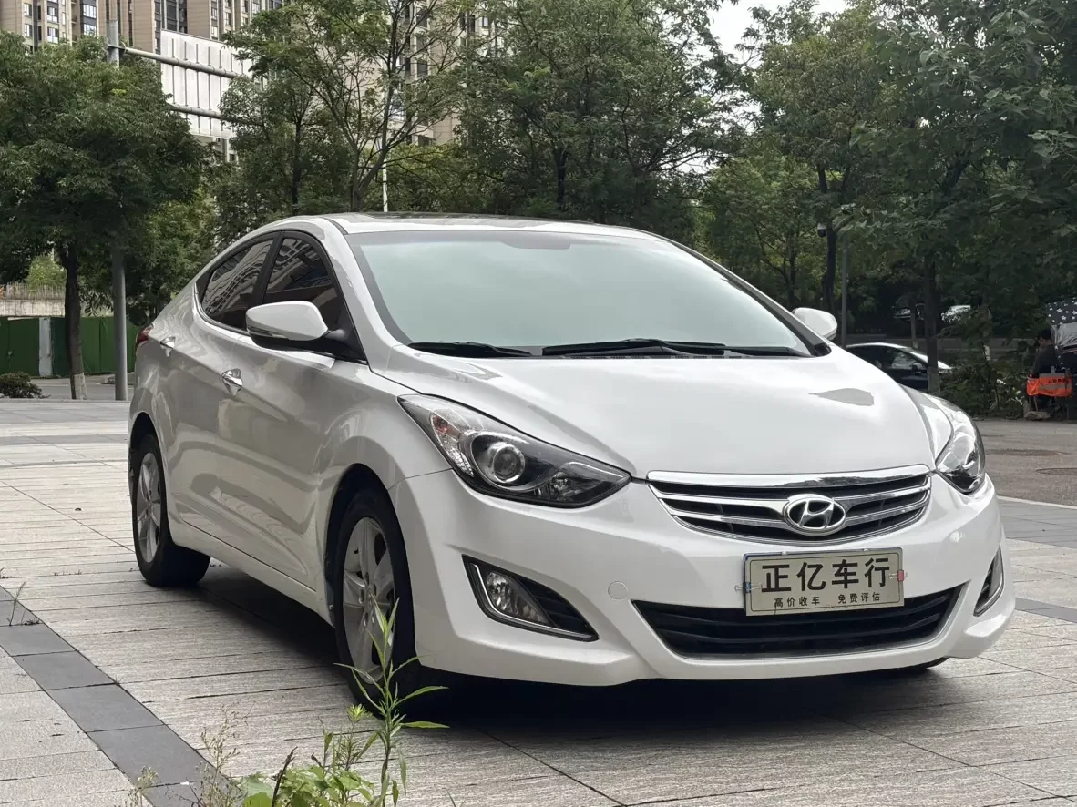 Hyundai Elantra