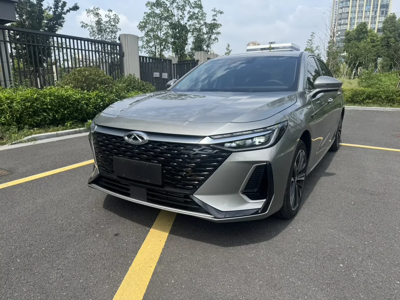 Chery Arrizo 8