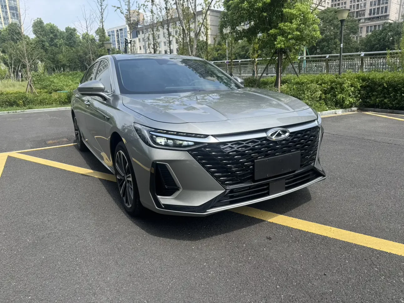 Chery Arrizo 8