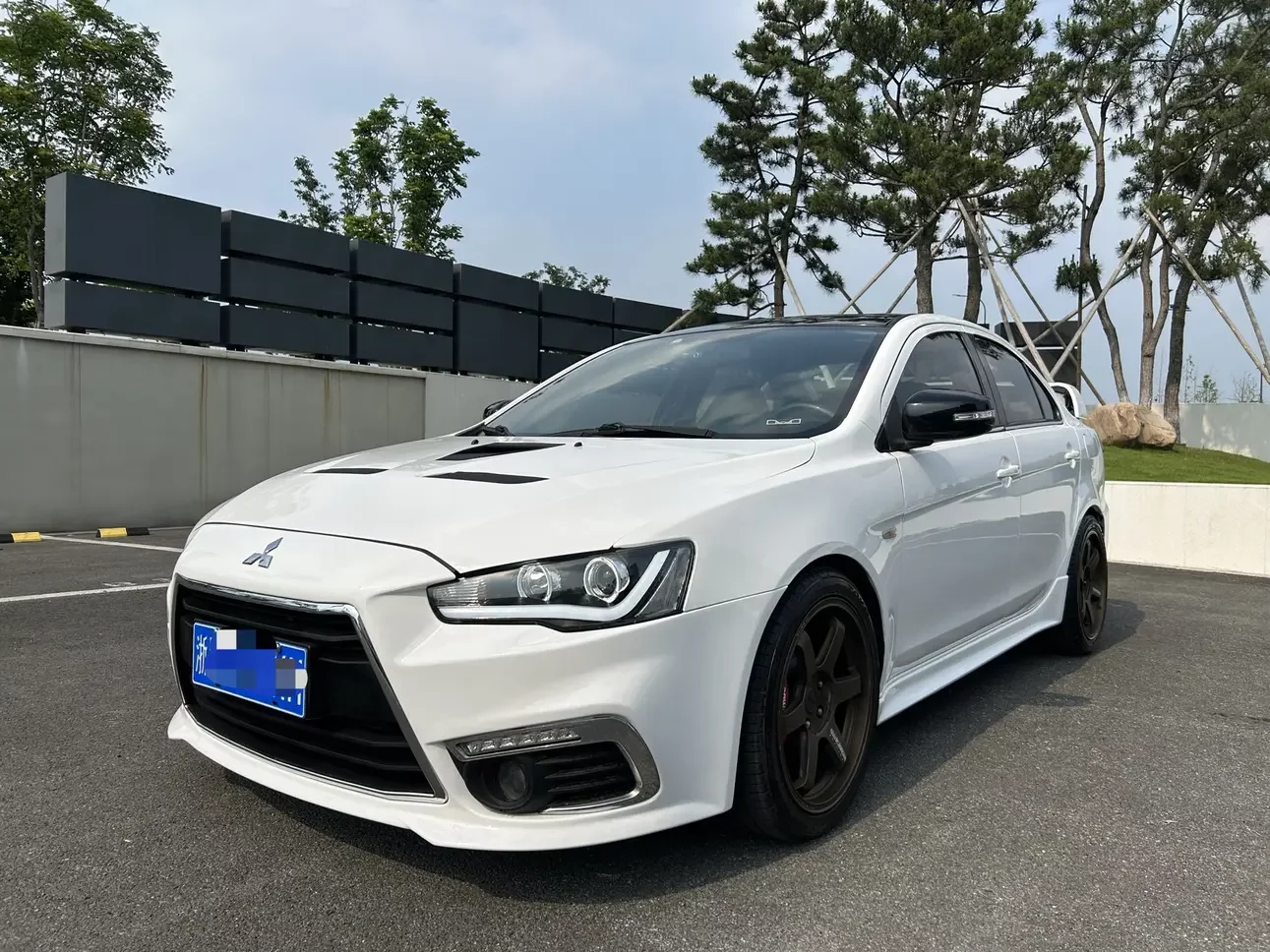 Mitsubishi Winged God