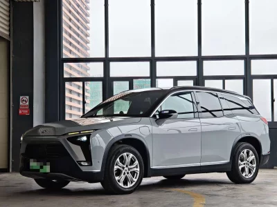 NIO ES8