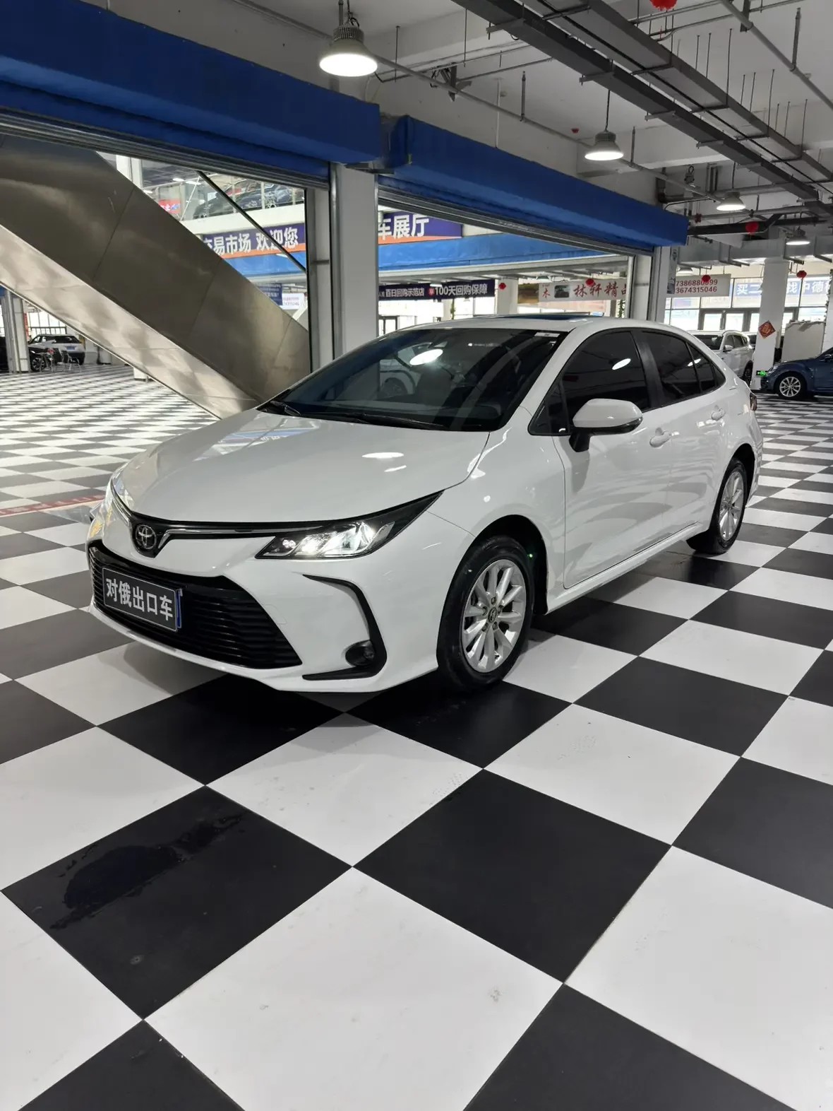 TOYOTA COROLLA