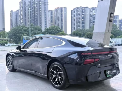 Xpeng P7