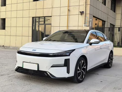 Geely Galaxy L6