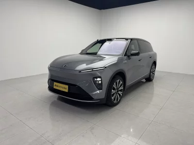 NIO ES8
