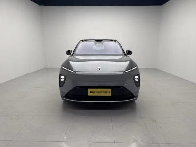 NIO ES8