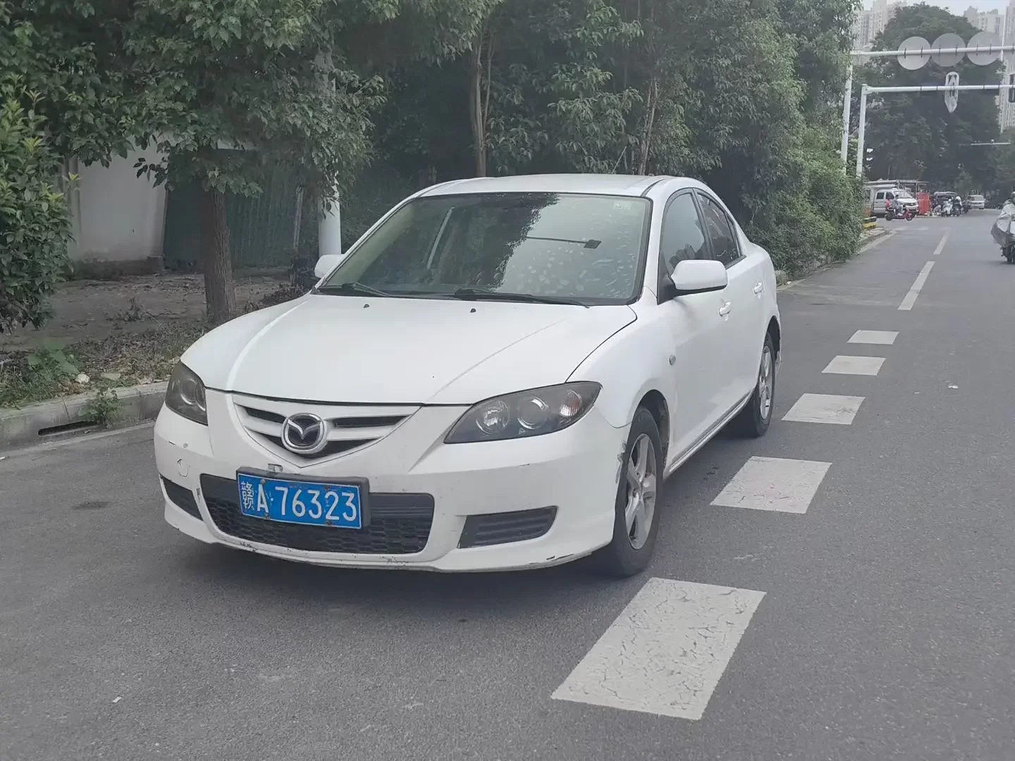 Mazda Axela (3)