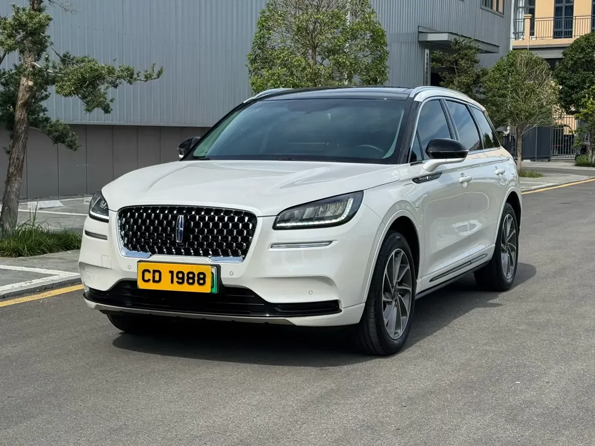 LINCOLN ADVENTURER PHEV