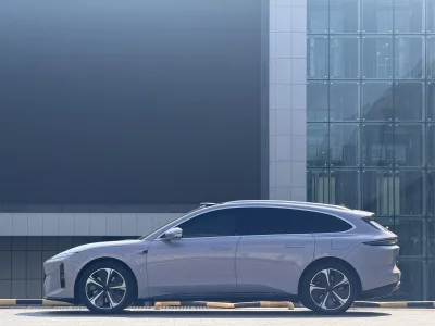 NIO ET5T