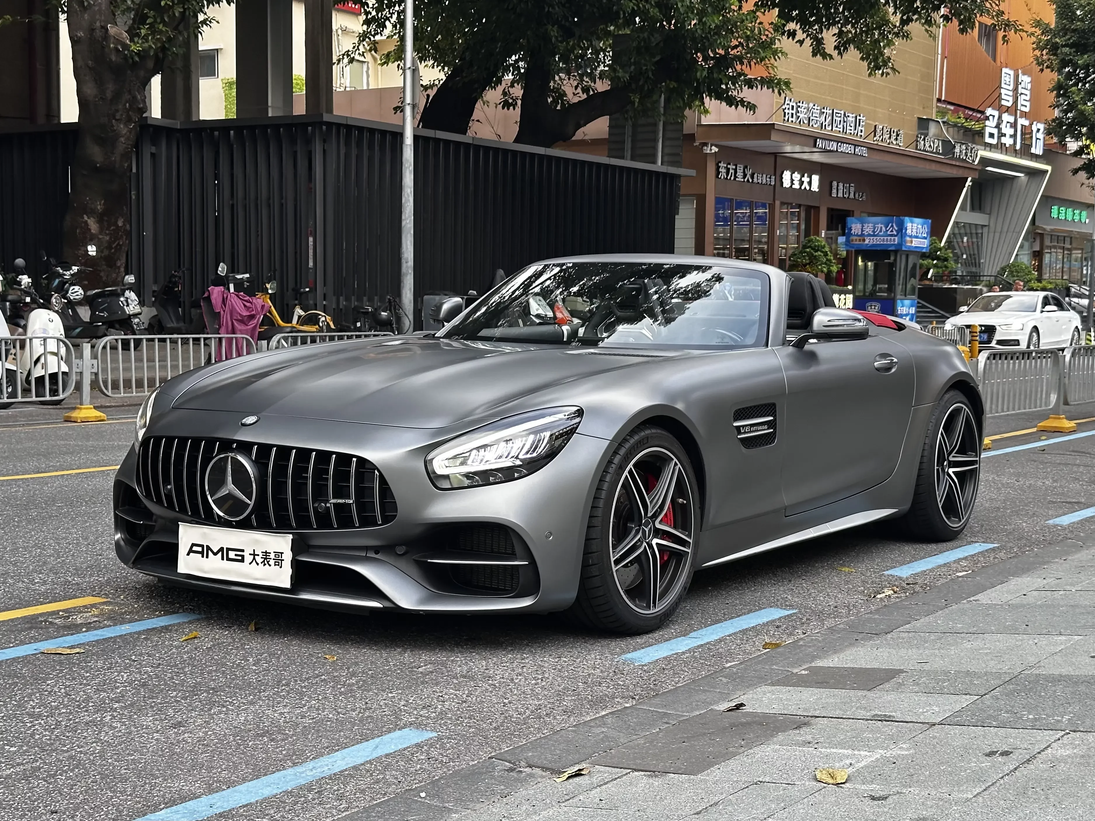 MERCEDES-BENZ AMG GT