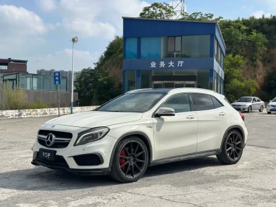 Mercedes-Benz GLA AMG