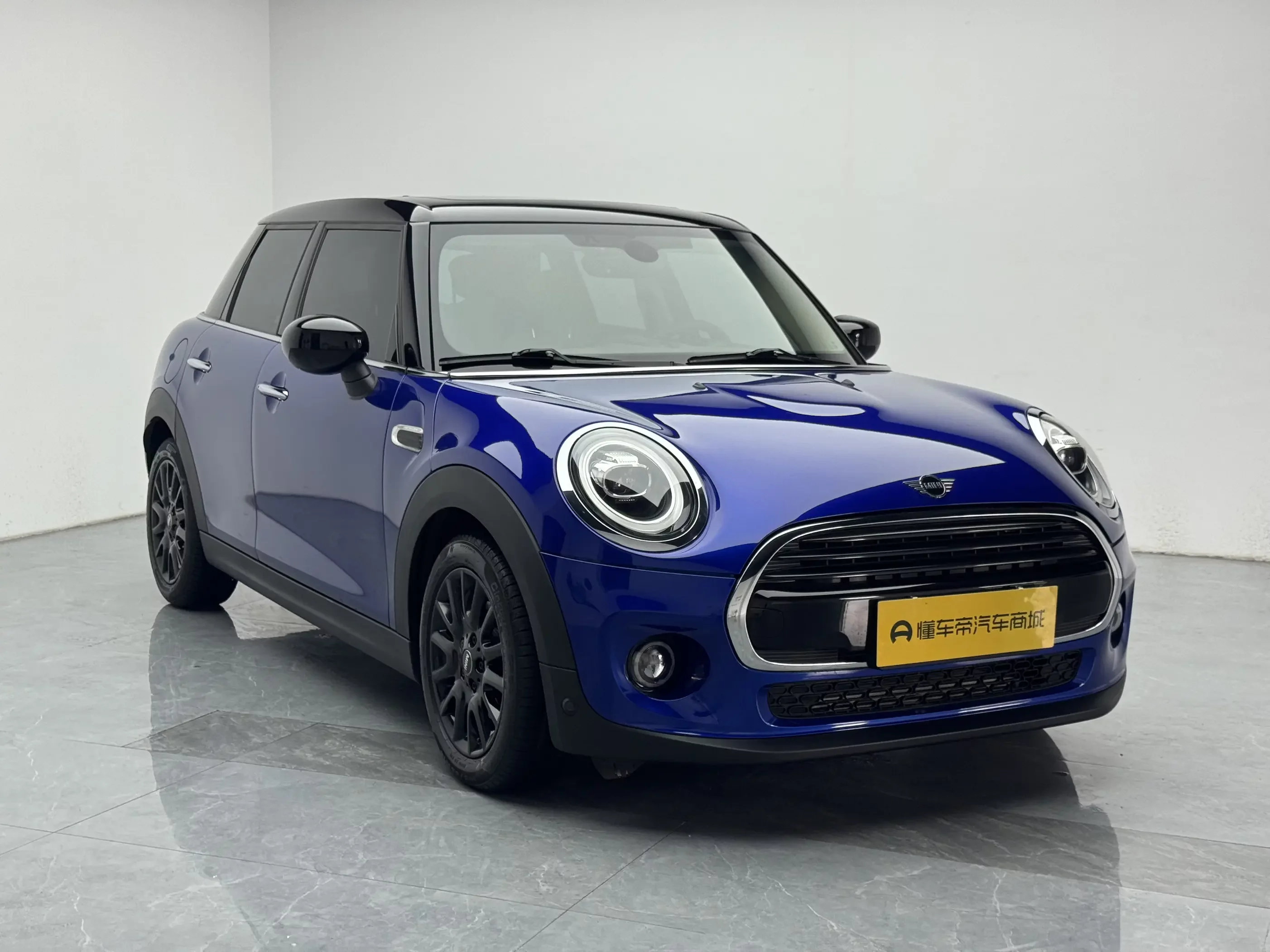 MINI MINI