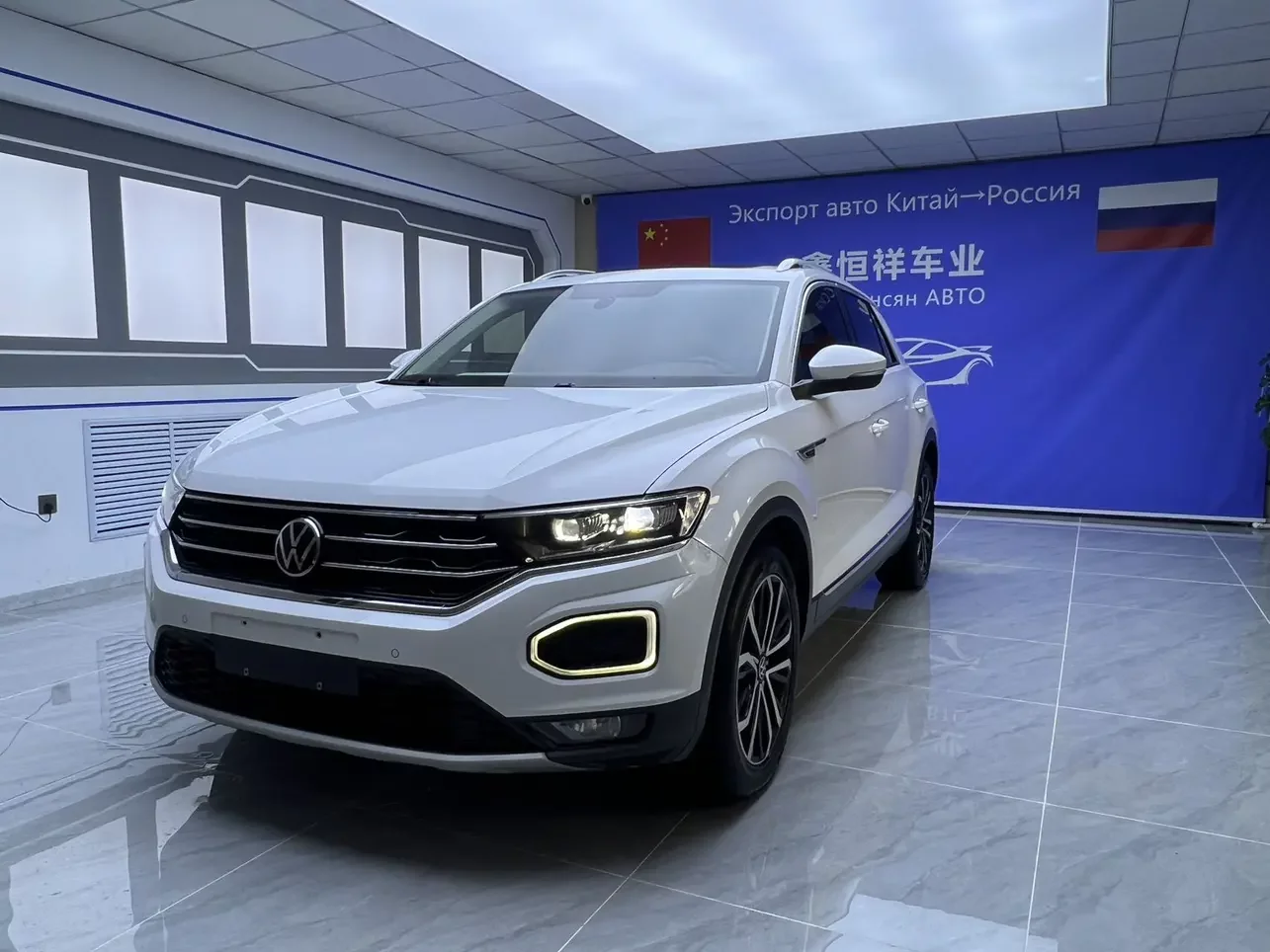 VOLKSWAGEN T-ROC