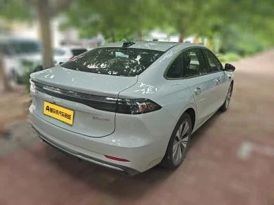 Geely Galaxy A7 EM