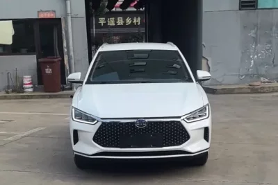 BYD e2
