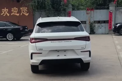BYD e2