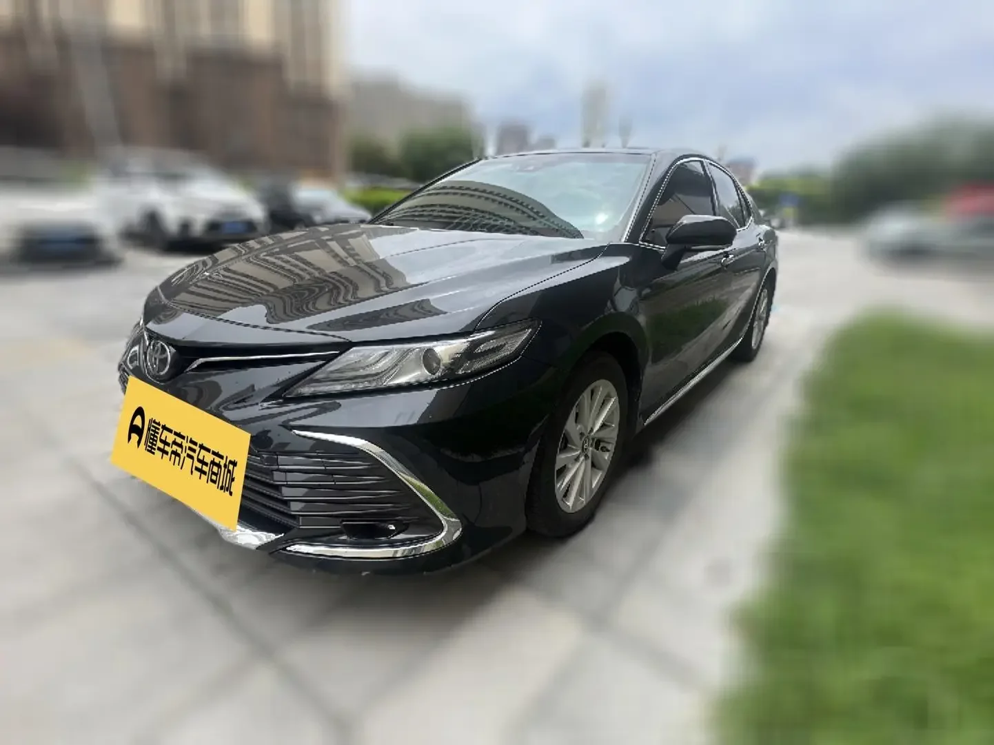 TOYOTA CAMRY