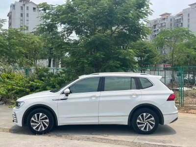 Volkswagen Tiguan L PHEV