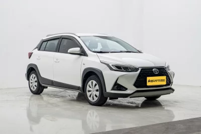 Toyota Yaris L