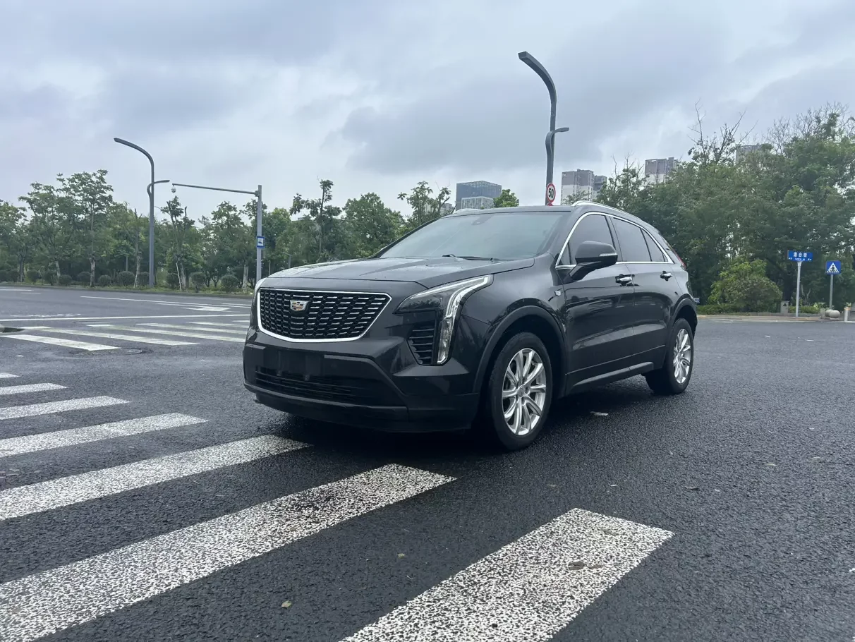 Cadillac XT4