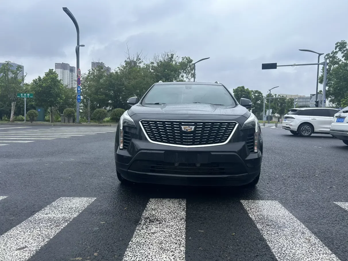 Cadillac XT4