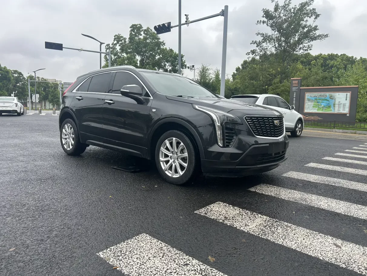 Cadillac XT4