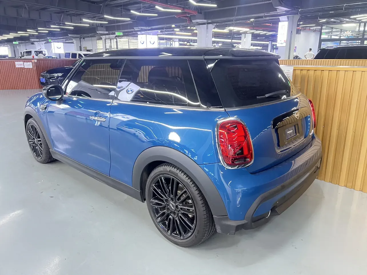 MINI MINI