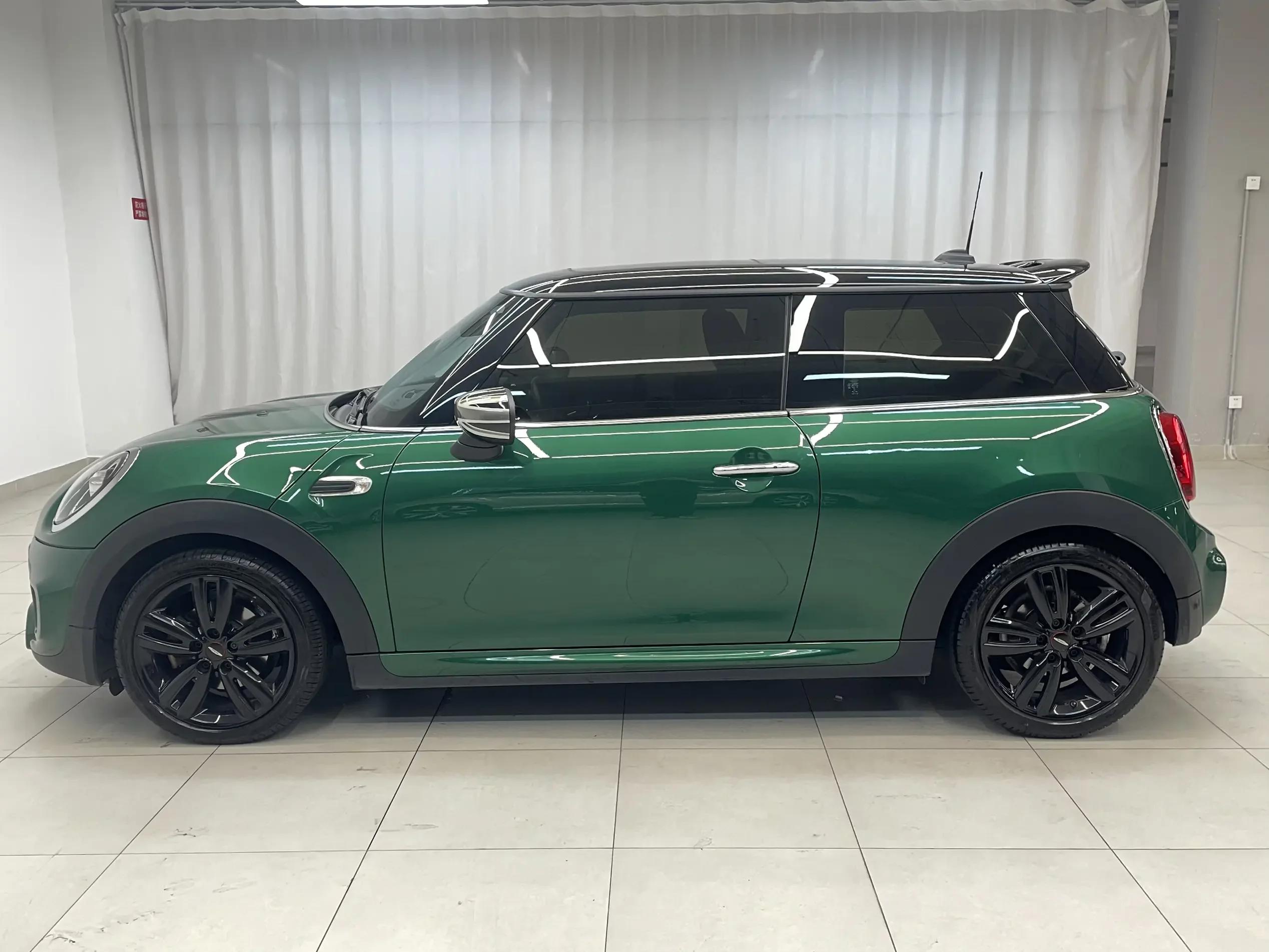 MINI MINI