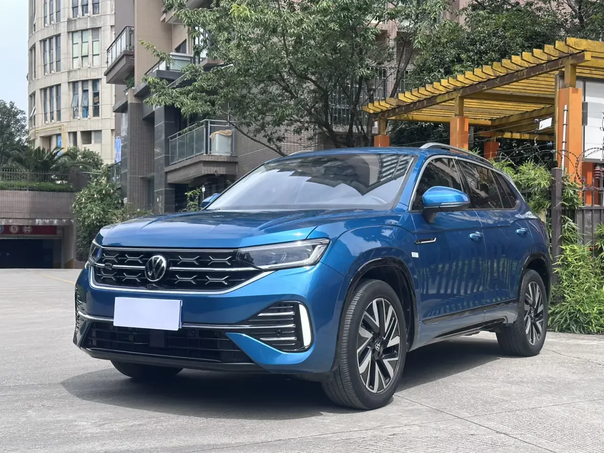 VOLKSWAGEN TAYRON